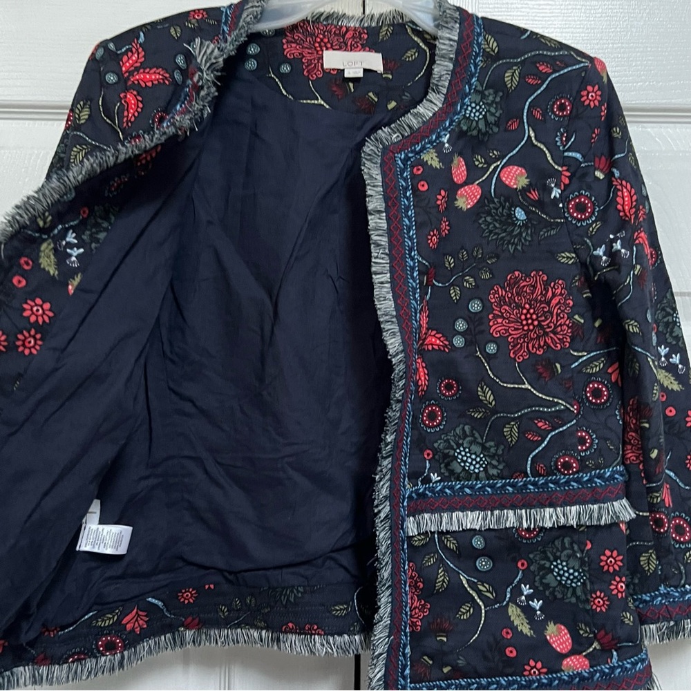 LIFT Women’s Size 4 Blazer Fringe Floral Whimsical Strawberry Jacket - Picture 3 of 12